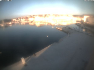 Město Cres - Přístav Cres - 15.12.2025 v 08:31 Město Cres - Přístav Cres - 15.12.2025 v 08:31