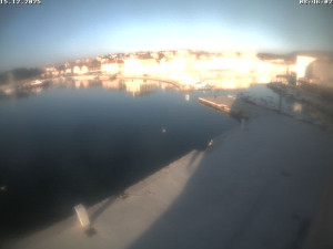 Město Cres - Přístav Cres - 15.12.2025 v 08:46 Město Cres - Přístav Cres - 15.12.2025 v 08:46