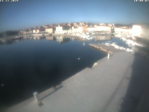 Město Cres - Přístav Cres - 15.12.2025 v 10:01 Město Cres - Přístav Cres - 15.12.2025 v 10:01