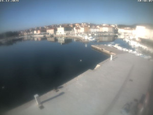 Město Cres - Přístav Cres - 15.12.2025 v 10:46 Město Cres - Přístav Cres - 15.12.2025 v 10:46