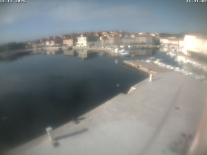 Město Cres - Přístav Cres - 15.12.2025 v 11:31 Město Cres - Přístav Cres - 15.12.2025 v 11:31