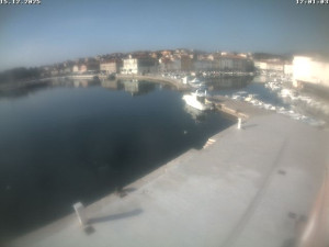 Město Cres - Přístav Cres - 15.12.2025 v 12:01 Město Cres - Přístav Cres - 15.12.2025 v 12:01