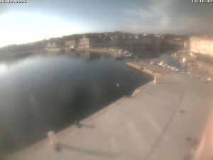 Město Cres - Přístav Cres - 15.12.2025 v 14:16 Město Cres - Přístav Cres - 15.12.2025 v 14:16