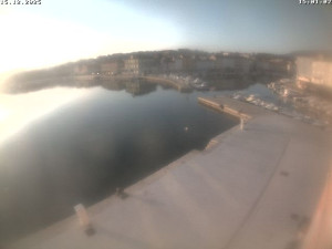 Město Cres - Přístav Cres - 15.12.2025 v 15:01 Město Cres - Přístav Cres - 15.12.2025 v 15:01