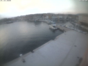 Město Cres - Přístav Cres - 15.12.2025 v 16:16 Město Cres - Přístav Cres - 15.12.2025 v 16:16