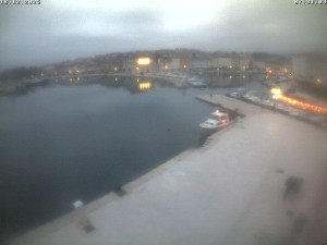 Město Cres - Přístav Cres - 18.12.2025 v 07:31 Město Cres - Přístav Cres - 18.12.2025 v 07:31