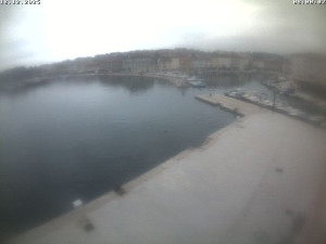 Město Cres - Přístav Cres - 18.12.2025 v 08:01 Město Cres - Přístav Cres - 18.12.2025 v 08:01