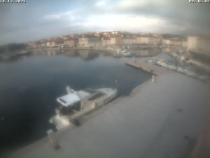 Město Cres - Přístav Cres - 18.12.2025 v 09:46 Město Cres - Přístav Cres - 18.12.2025 v 09:46