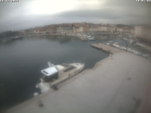 Město Cres - Přístav Cres - 18.12.2025 v 10:01 Město Cres - Přístav Cres - 18.12.2025 v 10:01