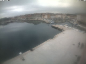 Město Cres - Přístav Cres - 18.12.2025 v 13:31 Město Cres - Přístav Cres - 18.12.2025 v 13:31