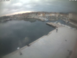 Město Cres - Přístav Cres - 18.12.2025 v 15:31 Město Cres - Přístav Cres - 18.12.2025 v 15:31