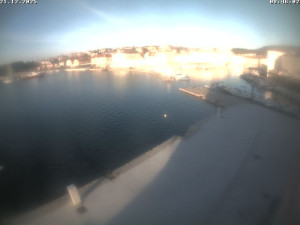 Město Cres - Přístav Cres - 21.12.2025 v 08:46 Město Cres - Přístav Cres - 21.12.2025 v 08:46