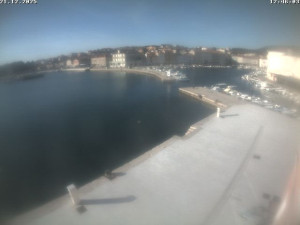 Město Cres - Přístav Cres - 21.12.2025 v 12:46 Město Cres - Přístav Cres - 21.12.2025 v 12:46