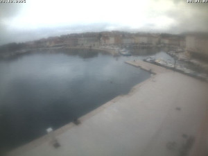 Město Cres - Přístav Cres - 23.12.2025 v 08:01 Město Cres - Přístav Cres - 23.12.2025 v 08:01