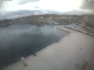 Město Cres - Přístav Cres - 23.12.2025 v 08:31 Město Cres - Přístav Cres - 23.12.2025 v 08:31