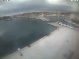 Město Cres - Přístav Cres - 23.12.2025 v 13:32 Město Cres - Přístav Cres - 23.12.2025 v 13:32