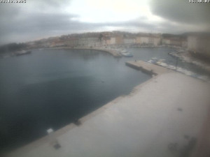 Město Cres - Přístav Cres - 23.12.2025 v 15:31 Město Cres - Přístav Cres - 23.12.2025 v 15:31