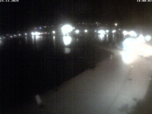 Město Cres - Přístav Cres - 23.12.2025 v 18:01 Město Cres - Přístav Cres - 23.12.2025 v 18:01