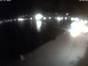 Město Cres - Přístav Cres - 23.12.2025 v 18:46 Město Cres - Přístav Cres - 23.12.2025 v 18:46