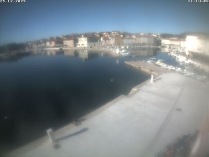 Město Cres - Přístav Cres - 29.12.2025 v 11:16 Město Cres - Přístav Cres - 29.12.2025 v 11:16