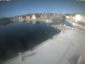 Město Cres - Přístav Cres - 29.12.2025 v 11:31 Město Cres - Přístav Cres - 29.12.2025 v 11:31