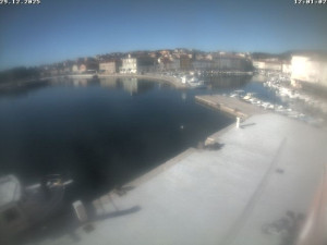 Město Cres - Přístav Cres - 29.12.2025 v 12:02 Město Cres - Přístav Cres - 29.12.2025 v 12:02