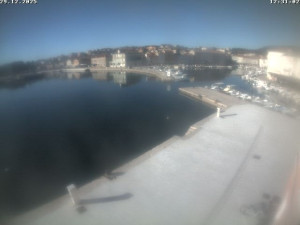 Město Cres - Přístav Cres - 29.12.2025 v 12:31 Město Cres - Přístav Cres - 29.12.2025 v 12:31