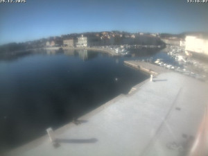 Město Cres - Přístav Cres - 29.12.2025 v 13:16 Město Cres - Přístav Cres - 29.12.2025 v 13:16