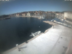 Město Cres - Přístav Cres - 13.2.2026 v 12:17 Město Cres - Přístav Cres - 13.2.2026 v 12:17