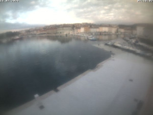 Město Cres - Přístav Cres - 16.2.2026 v 07:17 Město Cres - Přístav Cres - 16.2.2026 v 07:17