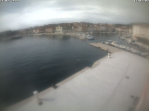 Město Cres - Přístav Cres - 21.2.2026 v 13:02 Město Cres - Přístav Cres - 21.2.2026 v 13:02