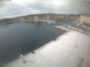 Město Cres - Přístav Cres - 21.2.2026 v 14:02 Město Cres - Přístav Cres - 21.2.2026 v 14:02