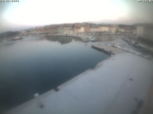 Město Cres - Přístav Cres - 21.3.2026 v 06:17 Město Cres - Přístav Cres - 21.3.2026 v 06:17