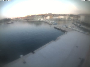 Město Cres - Přístav Cres - 21.3.2026 v 07:02 Město Cres - Přístav Cres - 21.3.2026 v 07:02