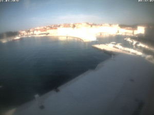 Město Cres - Přístav Cres - 21.3.2026 v 08:32 Město Cres - Přístav Cres - 21.3.2026 v 08:32