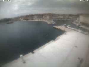 Město Cres - Přístav Cres - 21.3.2026 v 12:32 Město Cres - Přístav Cres - 21.3.2026 v 12:32