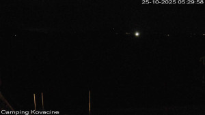 Camp Kovačine - Pláž kempu - 25.10.2025 v 05:30 Camp Kovačine - Pláž kempu - 25.10.2025 v 05:30