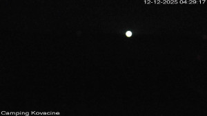 Camp Kovačine - Pláž kempu - 12.12.2025 v 04:30 Camp Kovačine - Pláž kempu - 12.12.2025 v 04:30
