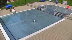 Wading pool