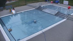 Wading pool