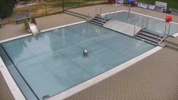 Wading pool