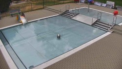 Wading pool