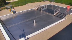 Wading pool
