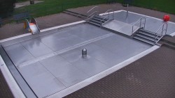 Wading pool
