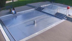Wading pool