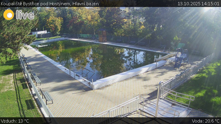 Koupaliště Bystřice pod Hostýnem - Hlavní bazén - 13.10.2025 v 14:15 Koupaliště Bystřice pod Hostýnem - Hlavní bazén - 13.10.2025 v 14:15