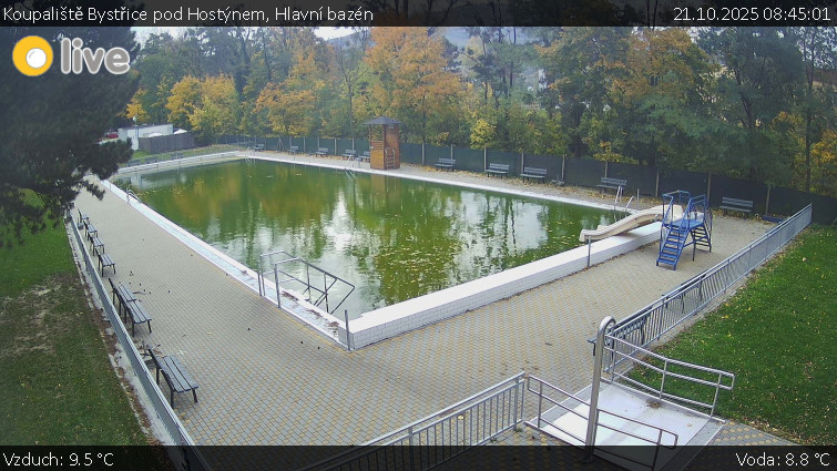 Koupaliště Bystřice pod Hostýnem - Hlavní bazén - 21.10.2025 v 08:45 Koupaliště Bystřice pod Hostýnem - Hlavní bazén - 21.10.2025 v 08:45