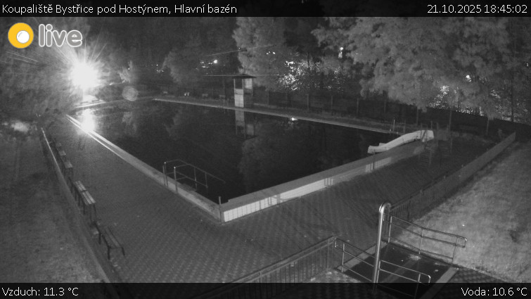 Koupaliště Bystřice pod Hostýnem - Hlavní bazén - 21.10.2025 v 18:45 Koupaliště Bystřice pod Hostýnem - Hlavní bazén - 21.10.2025 v 18:45