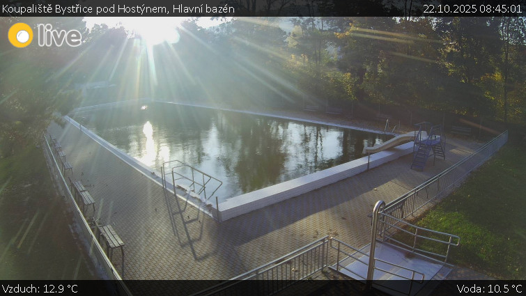 Koupaliště Bystřice pod Hostýnem - Hlavní bazén - 22.10.2025 v 08:45 Koupaliště Bystřice pod Hostýnem - Hlavní bazén - 22.10.2025 v 08:45