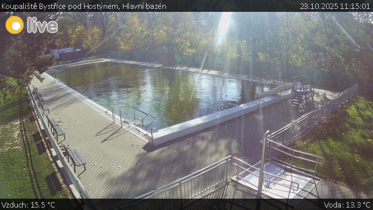 Koupaliště Bystřice pod Hostýnem - Hlavní bazén - 23.10.2025 v 11:15 Koupaliště Bystřice pod Hostýnem - Hlavní bazén - 23.10.2025 v 11:15